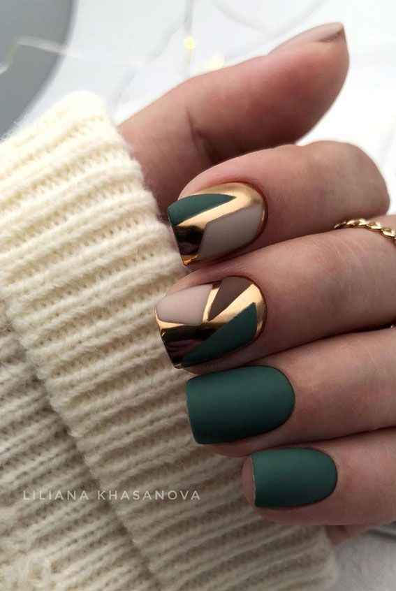matte green nails for spring