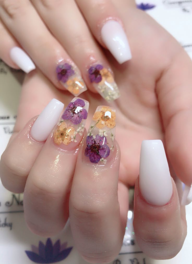Dried Flower Encapsulated Nails
