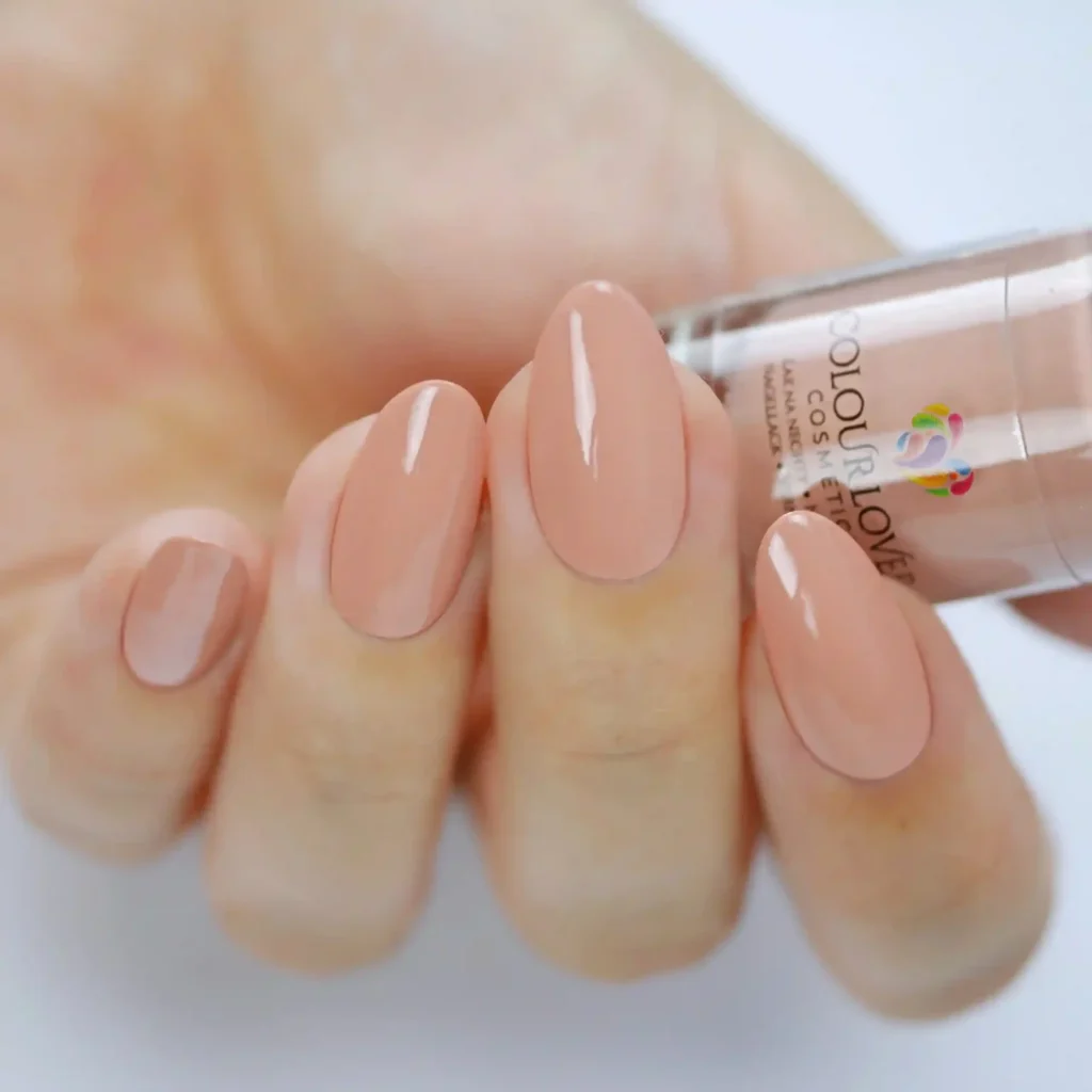 peach nails for spring