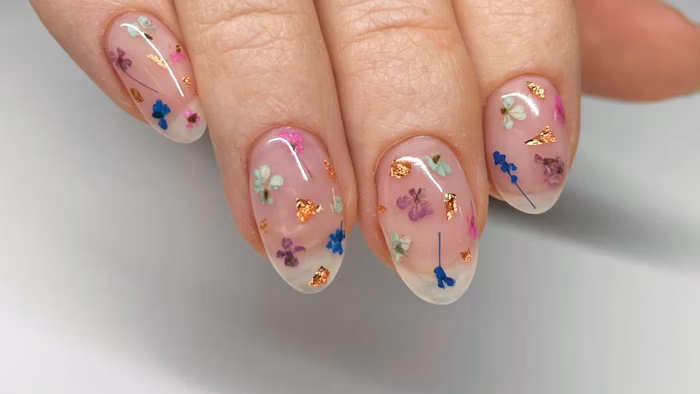 Pressed Flower Nails