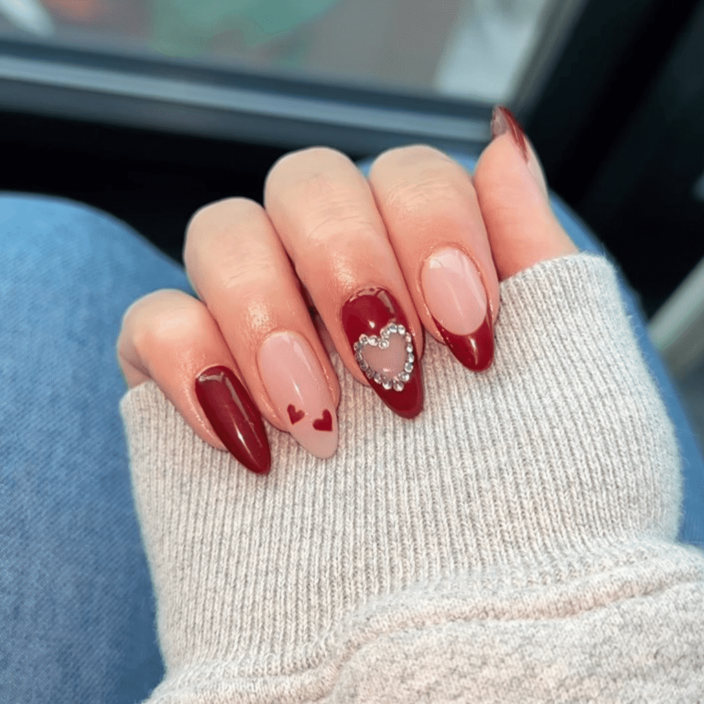 nail art with heart 